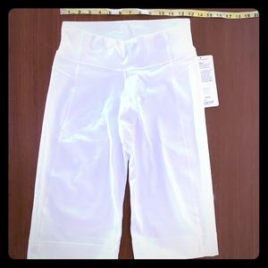 Lululemon NWT White Clam Digger II 4